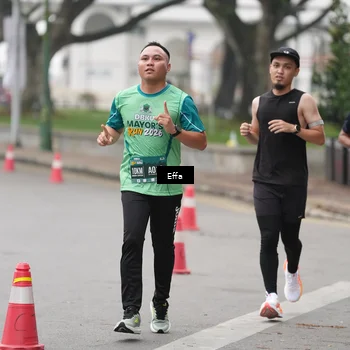 Runner Photo 8475425