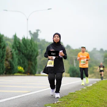 Runner Photo 8475460