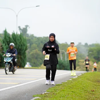 Runner Photo 8475473