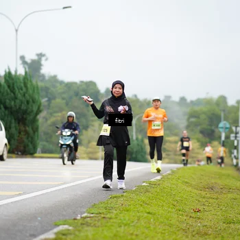 Runner Photo 8475477