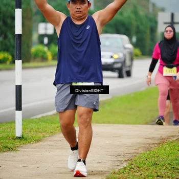 Runner Photo 8475561