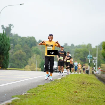 Runner Photo 8475611