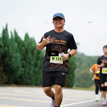 Runner Photo 8475662