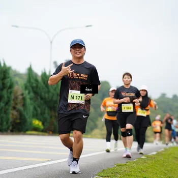 Runner Photo 8475671