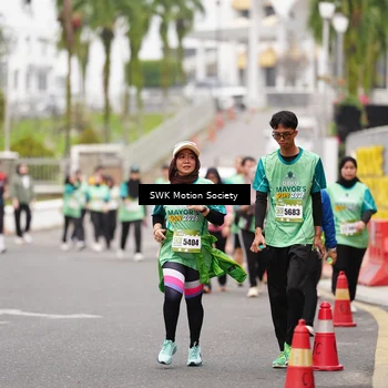 Runner Photo 8476005