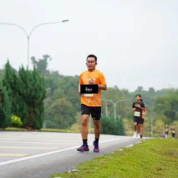 Runner Photo 8476023