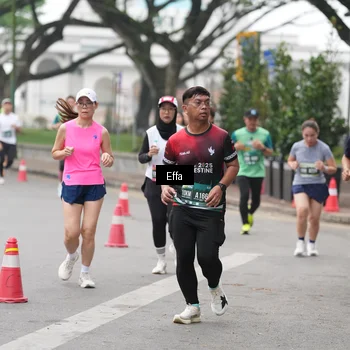 Runner Photo 8476033