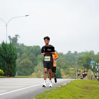 Runner Photo 8476063