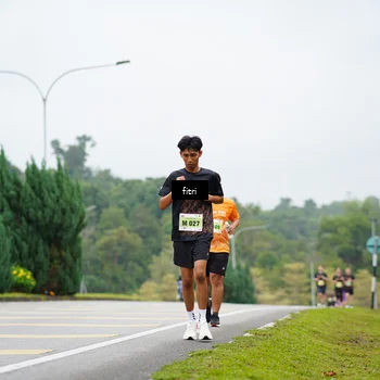 Runner Photo 8476065