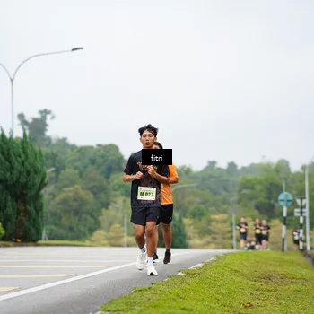 Runner Photo 8476067