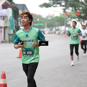 Runner Photo 8476068