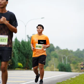 Runner Photo 8476072