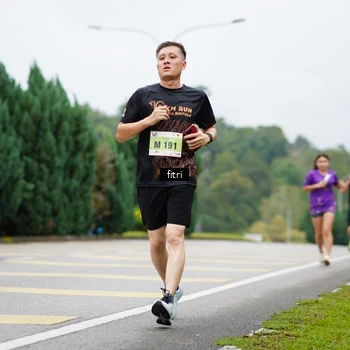 Runner Photo 8476173