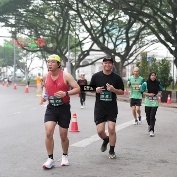 Runner Photo 8476179