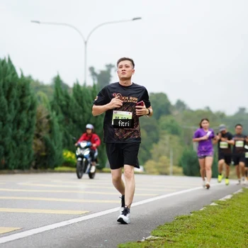 Runner Photo 8476181