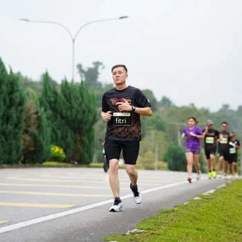Runner Photo 8476196