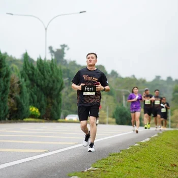 Runner Photo 8476203