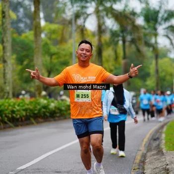 Runner Photo 8476211