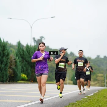 Runner Photo 8476235