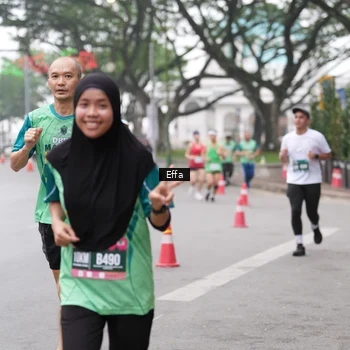 Runner Photo 8476243