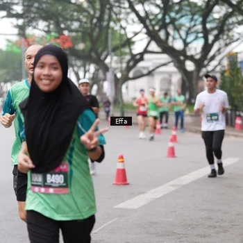 Runner Photo 8476244