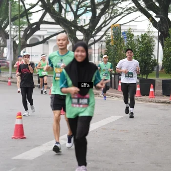 Runner Photo 8476251