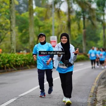 Runner Photo 8476274