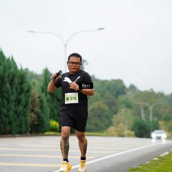 Runner Photo 8476280