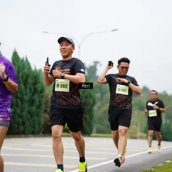 Runner Photo 8476283