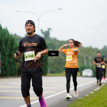 Runner Photo 8476391