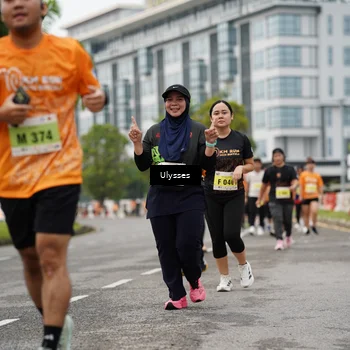 Runner Photo 8476441