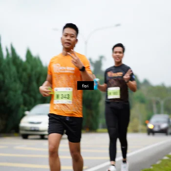 Runner Photo 8476650