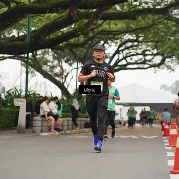 Runner Photo 8476668