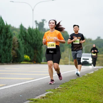Runner Photo 8476671