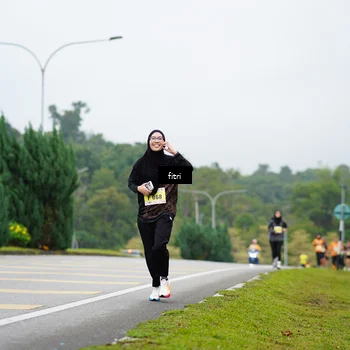 Runner Photo 8476755