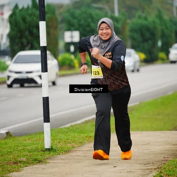 Runner Photo 8476856