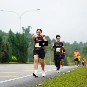 Runner Photo 8476925