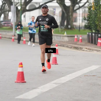 Runner Photo 8476926