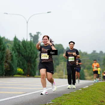Runner Photo 8476931
