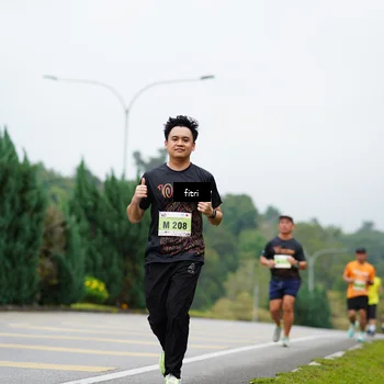 Runner Photo 8476948