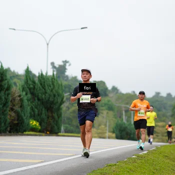 Runner Photo 8476971