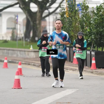 Runner Photo 8477004