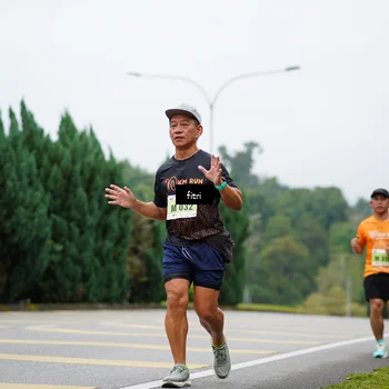 Runner Photo 8477010