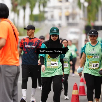 Runner Photo 8477018