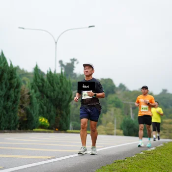 Runner Photo 8477025