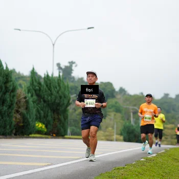 Runner Photo 8477033