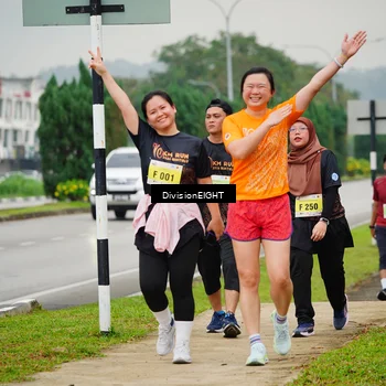 Runner Photo 8477034