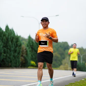 Runner Photo 8477057