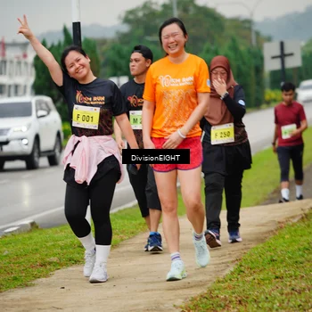 Runner Photo 8477067