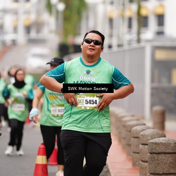 Runner Photo 8477072